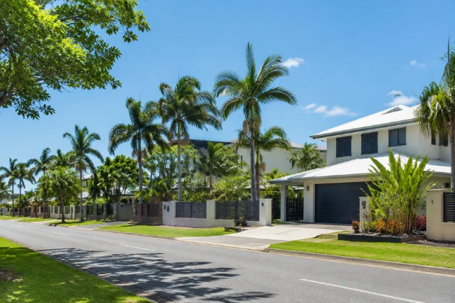 Houses for Rent in Darwin, Australia tropical suburb street